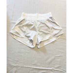 LuluLemon Hotty-Hot High-Rise Lined Shorts 2.5" white